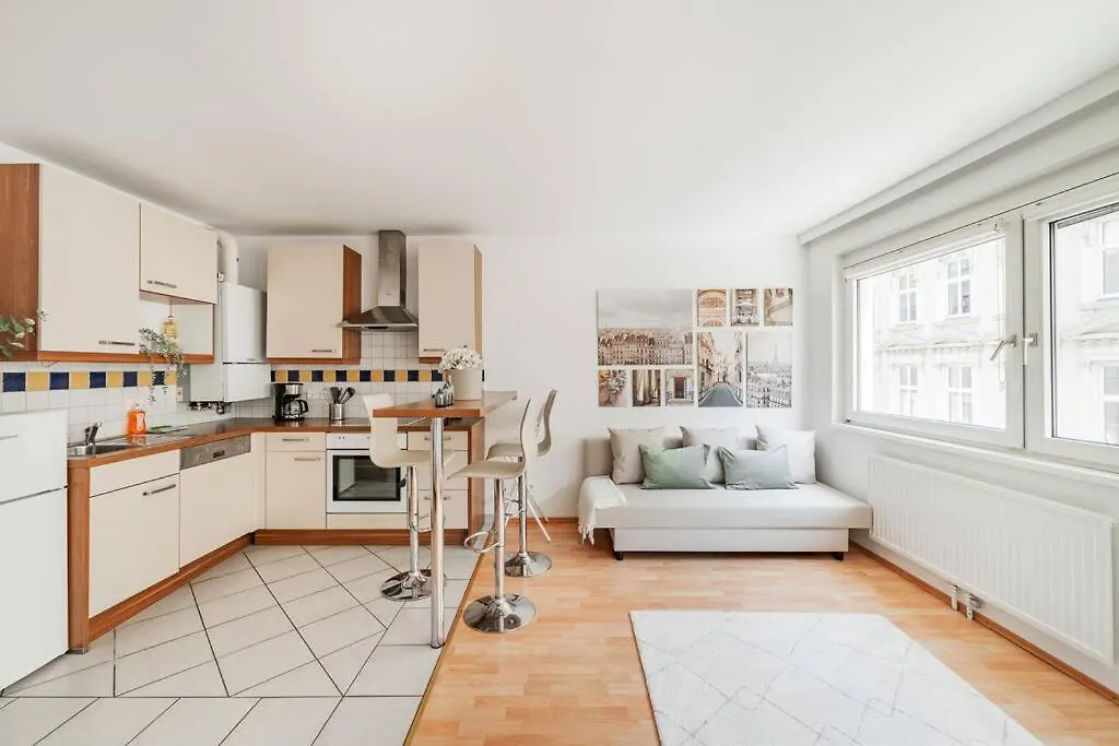 Apartamento Helle Wohnung - Free Parking Viena Austria